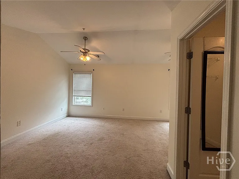 409 Whitehall Rd — Photo 7