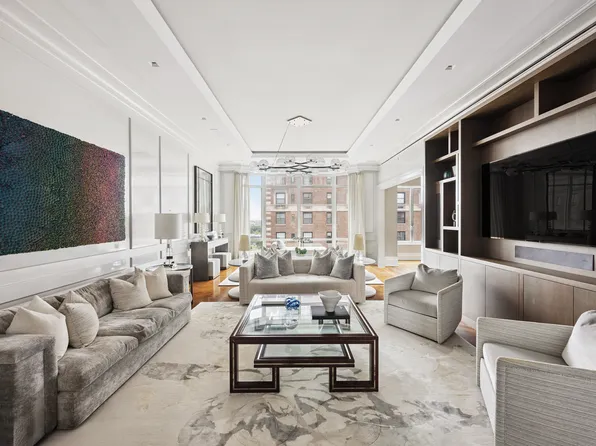 20 East End Avenue image 2 of 31