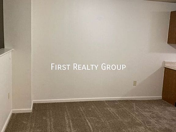 5th image of 121 W Main St APT 10