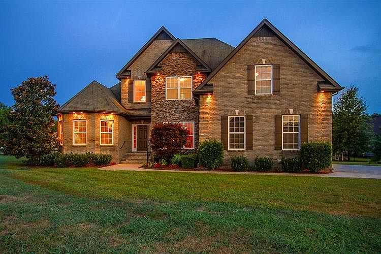1st image of 4408 Thoroughbred Ln