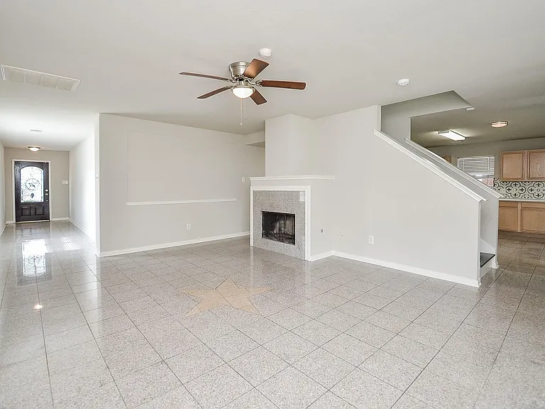 13410 Cricklewood Creek Ln — Photo 9