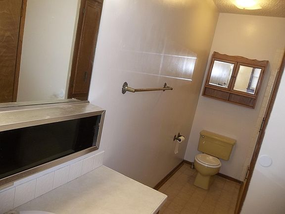 4th image of 421 E 8th Ave APT B