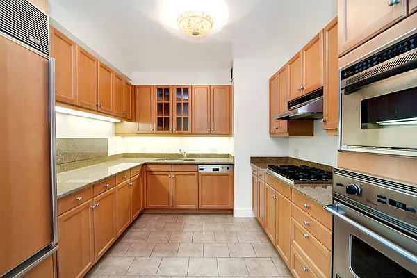Sold by Compass | media 3