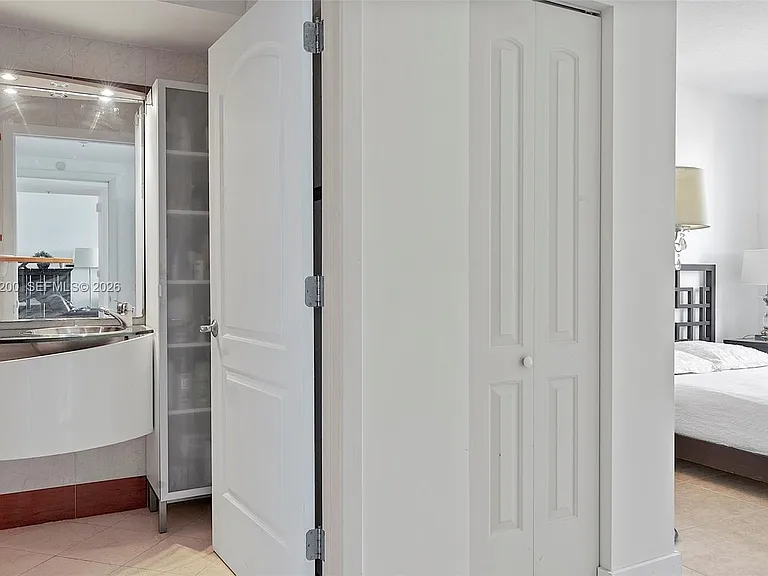110 Washington Ave #1502 — Photo 14