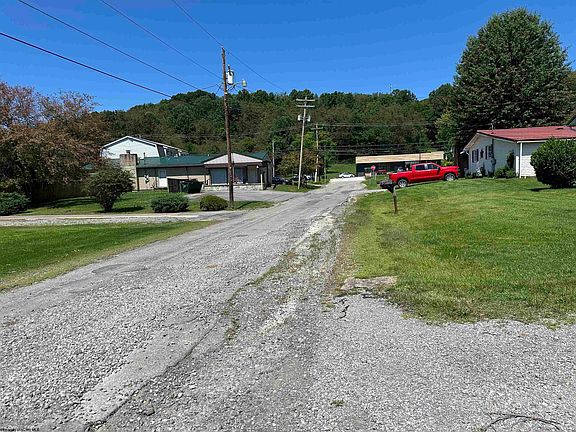 3rd image of 53 Orr St