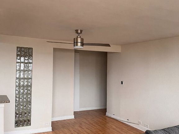5th image of 2901 S Michigan Ave APT 1610