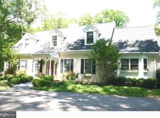 21 Stony Brook Rd, Hopewell, NJ 08525