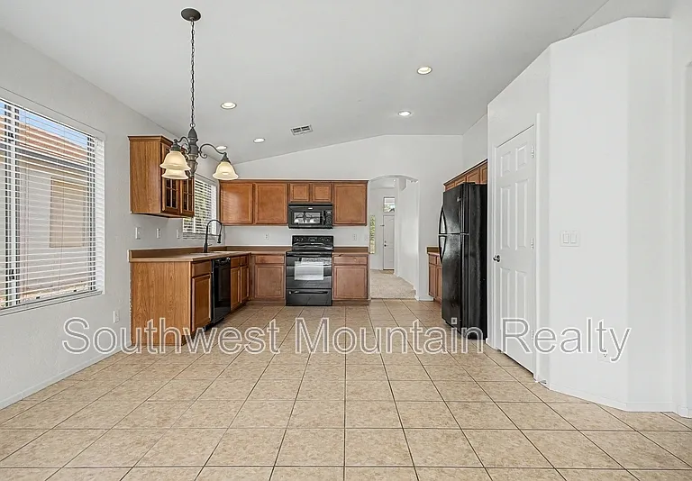 1237 W Fruit Tree Ln — Photo 9