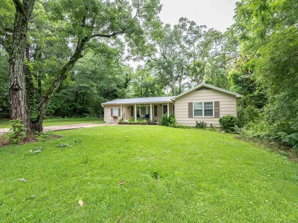 3060 Green Valley Rd, Birmingham, AL 35243