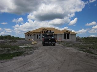 5224 Lake Venice Dr, Wimauma, FL 33598