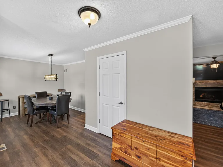 536 Oak Hill Dr — Photo 14