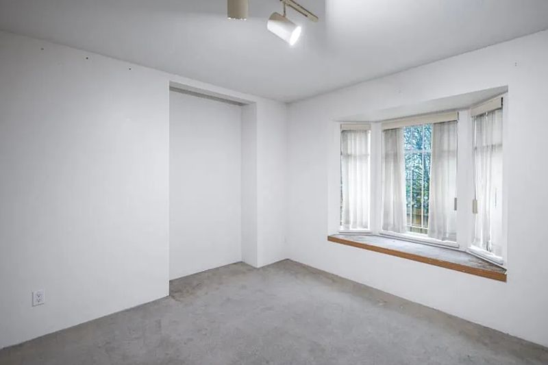 Vancouver House for rent - 4 Bedrooms — photo 21