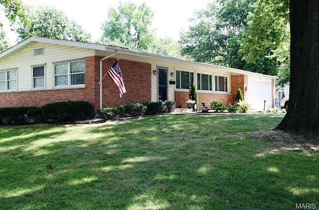 1st image of 2455 N Waterford Dr