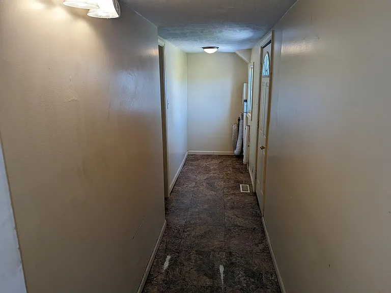 219 Pearl St — Photo 10