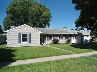 714 N 10th St, Rochelle, IL 61068