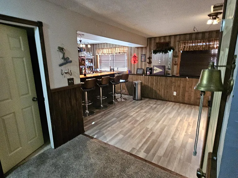 10910 Dalton Ave NE — Photo 7