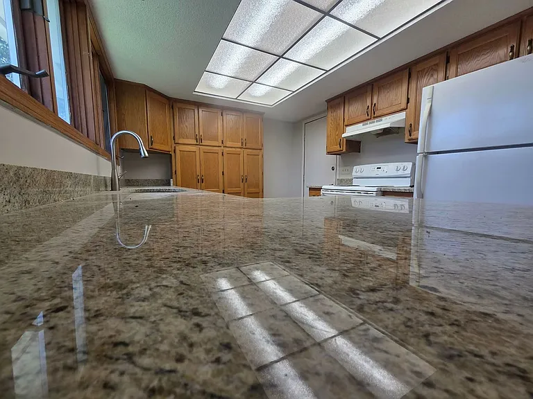 328 S Kiowa Ct — Photo 12