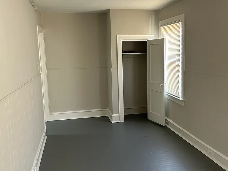 27-29 E State St — Photo 10