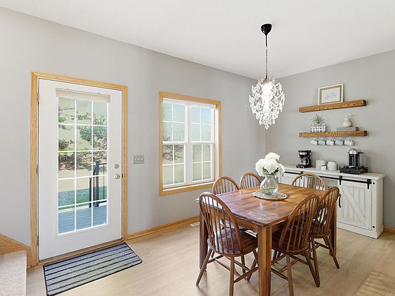 2nd image of 13944 Ventura Pl