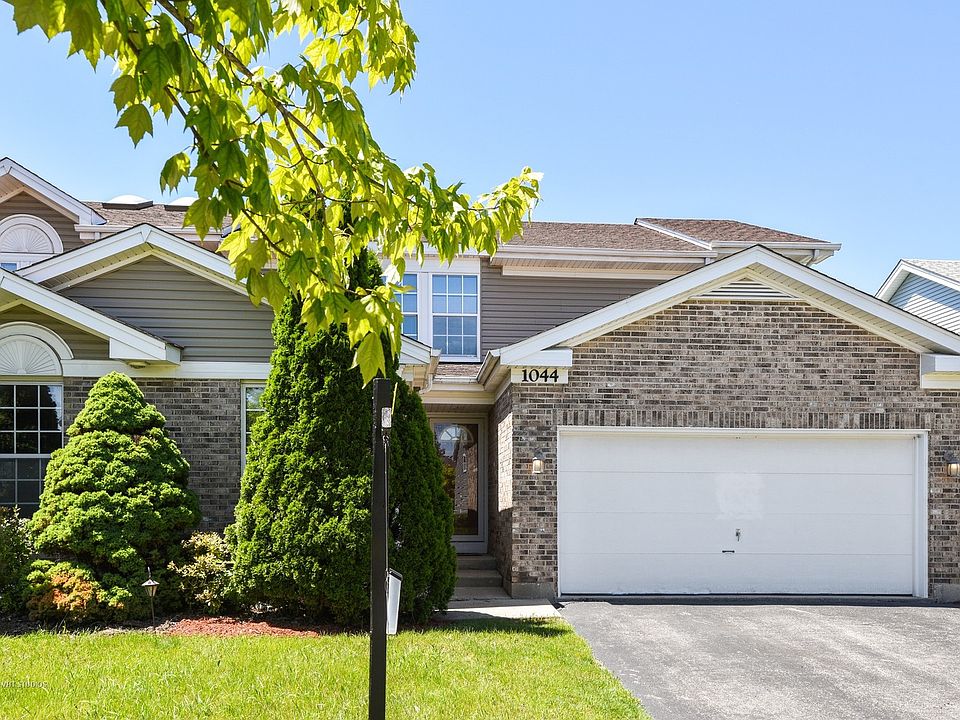1st image of 1044 Dartmouth Dr
