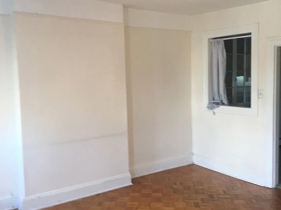 3rd image of 54 4th Ave APT 3