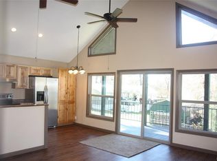 415 Elm Trl, Trinity, TX 75862