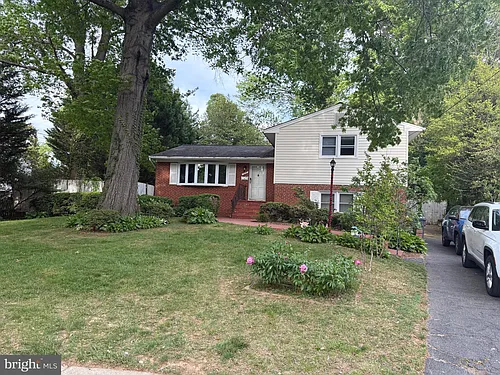 1631 Warner Ave Photo 1