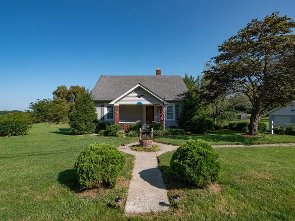 1231 Crume Rd, Vine Grove, KY 40175