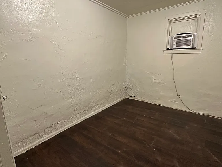 311 Webster Ave — Photo 5