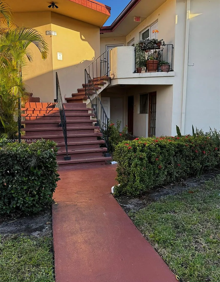 Sky Lake Gardens No 1 Con — Photo 2