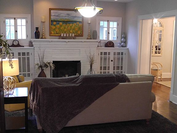 living room from foyer 