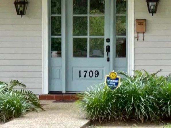 1709 Beechgrove Dr, Baton Rouge, LA 70806
