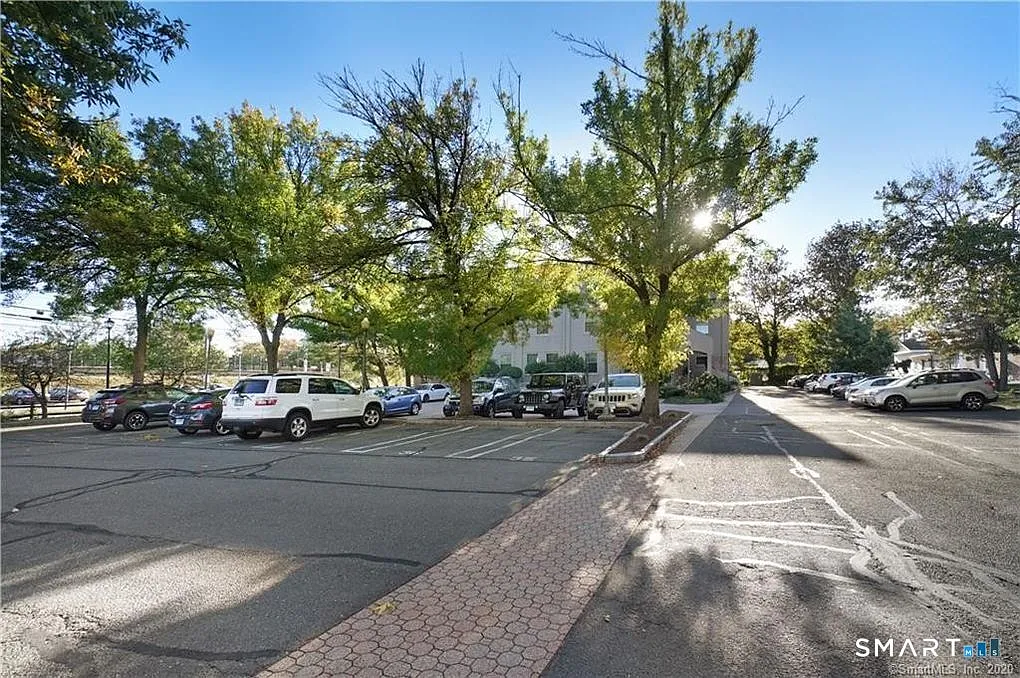 1 bed, 1.0 bath, 703 sqft, $2,100 — Photo 3