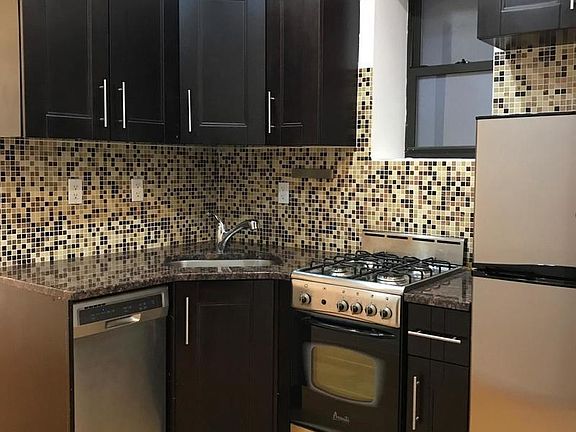 3rd image of 500 E 13th St APT 4B