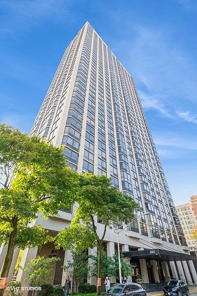 1st image of 2650 N Lakeview Ave APT 703