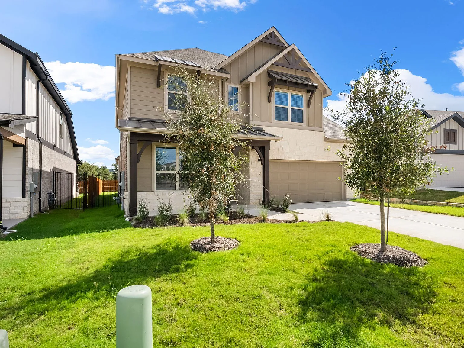 5 bed, 4.0 bath, 3372 sqft, $3,400 — Photo 3
