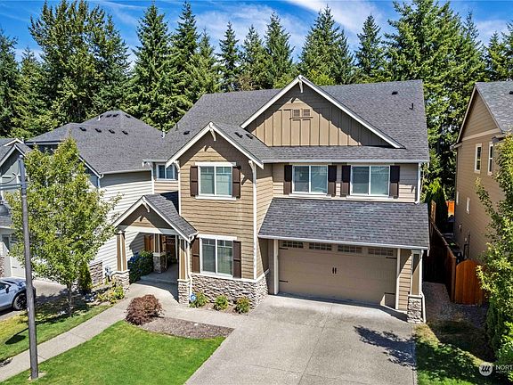 2nd image of 14211 Parkview Drive E