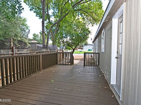 3rd image of 14 Riley Cir