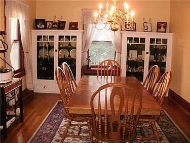 4th image of 130 Underwood Ave