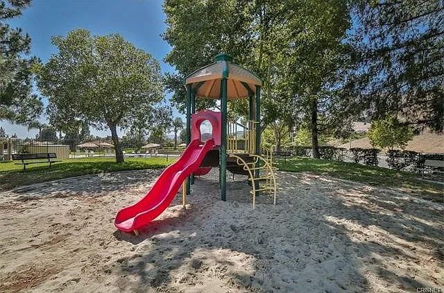 12022 Falcon Crest Way — Photo 57