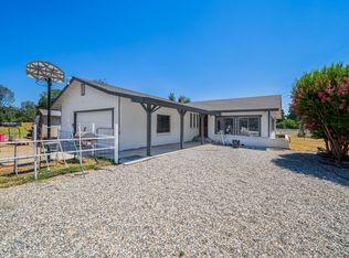 11497 Deschutes Rd, Bella Vista, CA 96008