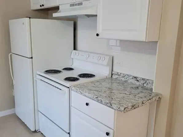 10 Ames Ave APT 1, Terryville, CT 06786