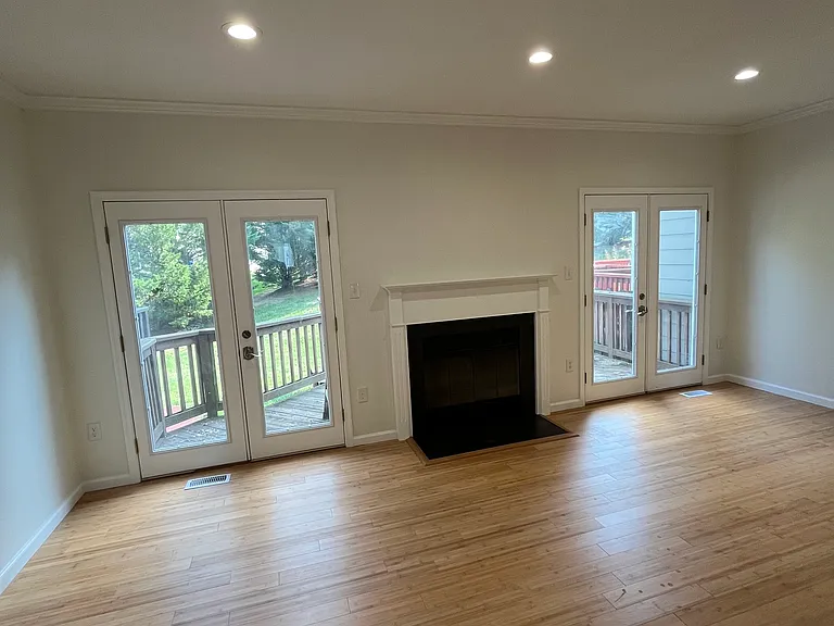 7724 Chatfield Ln — Photo 11
