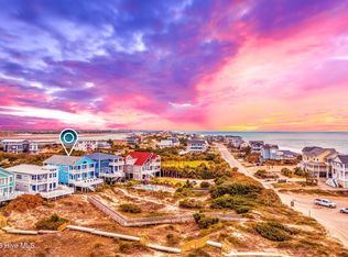 6901 Kings Lynn Dr, Oak Island, NC 28465