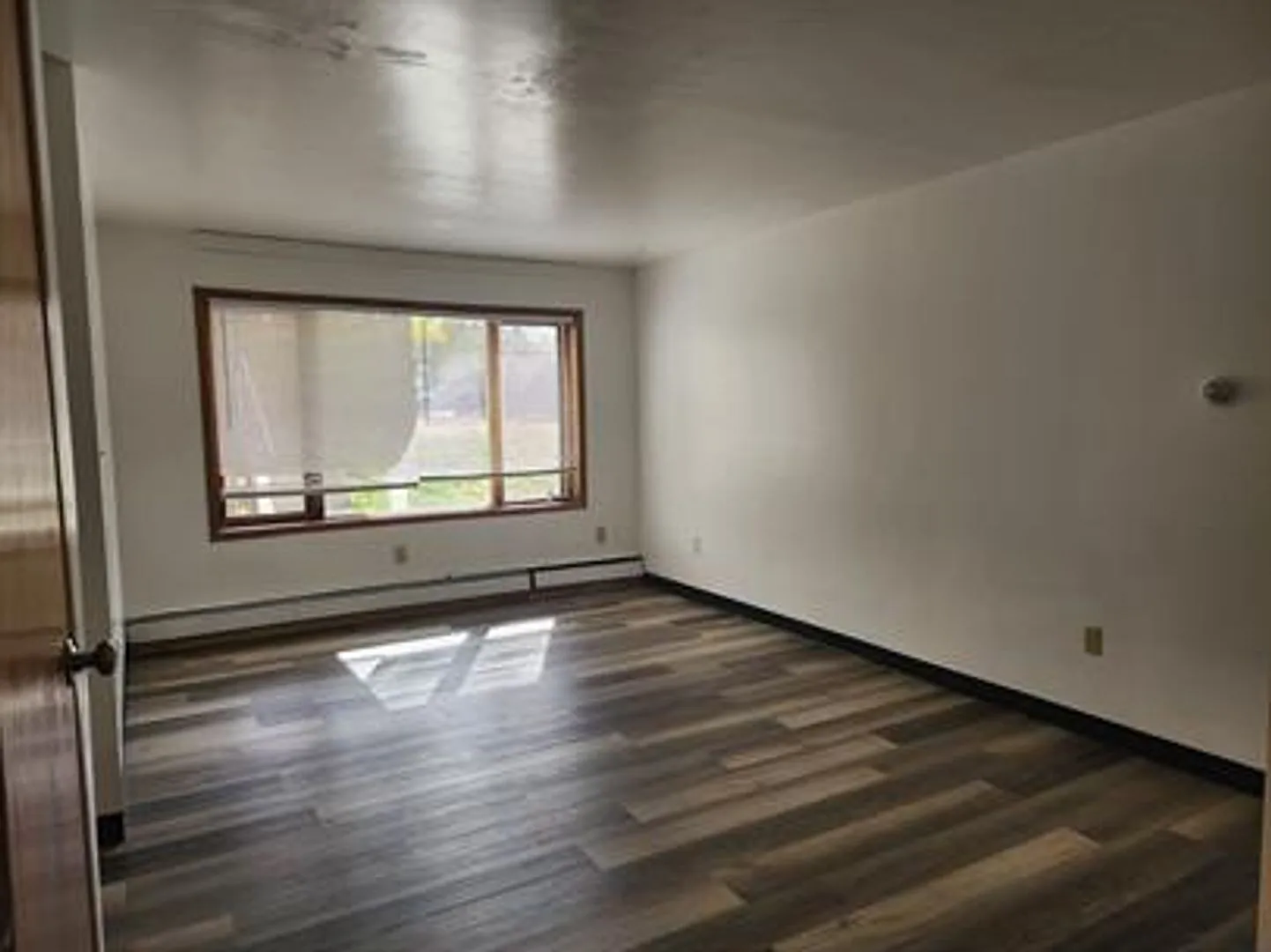 Spacious Home in Prime Location at Fairbanks - 604 2nd St. Fairbanks — Photo 2