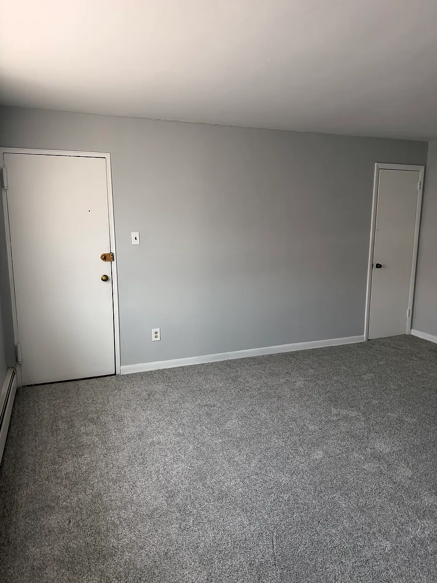 Building Photo - 8100 Fairfield St #3