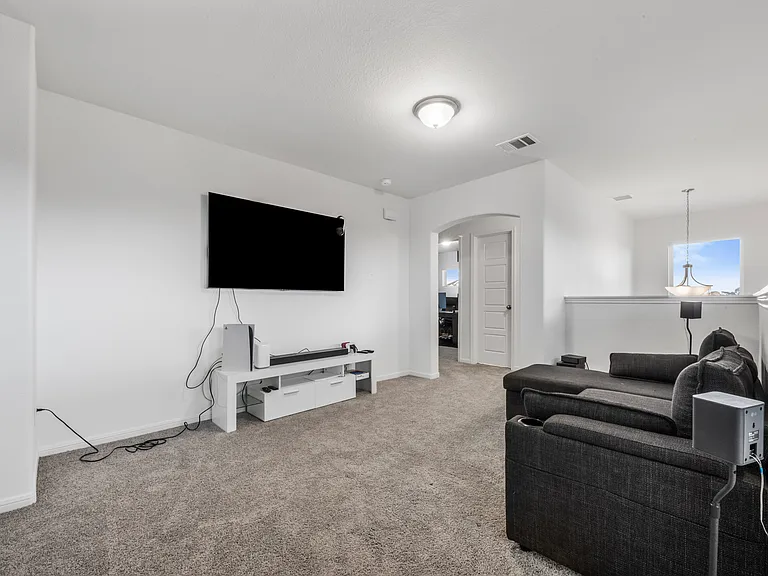 3303 Falling Brook Dr — Photo 11