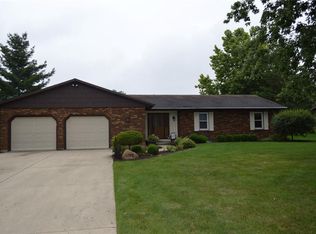 604 Warren St, Wapakoneta, OH 45895
