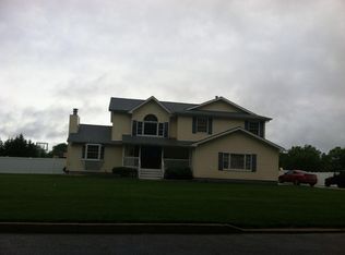 102 Bells Lake Rd, Turnersville, NJ 08012