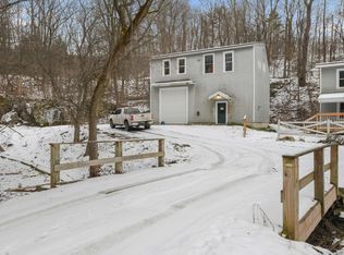 98 Jones Mill Rd, Hinesburg, VT 05477